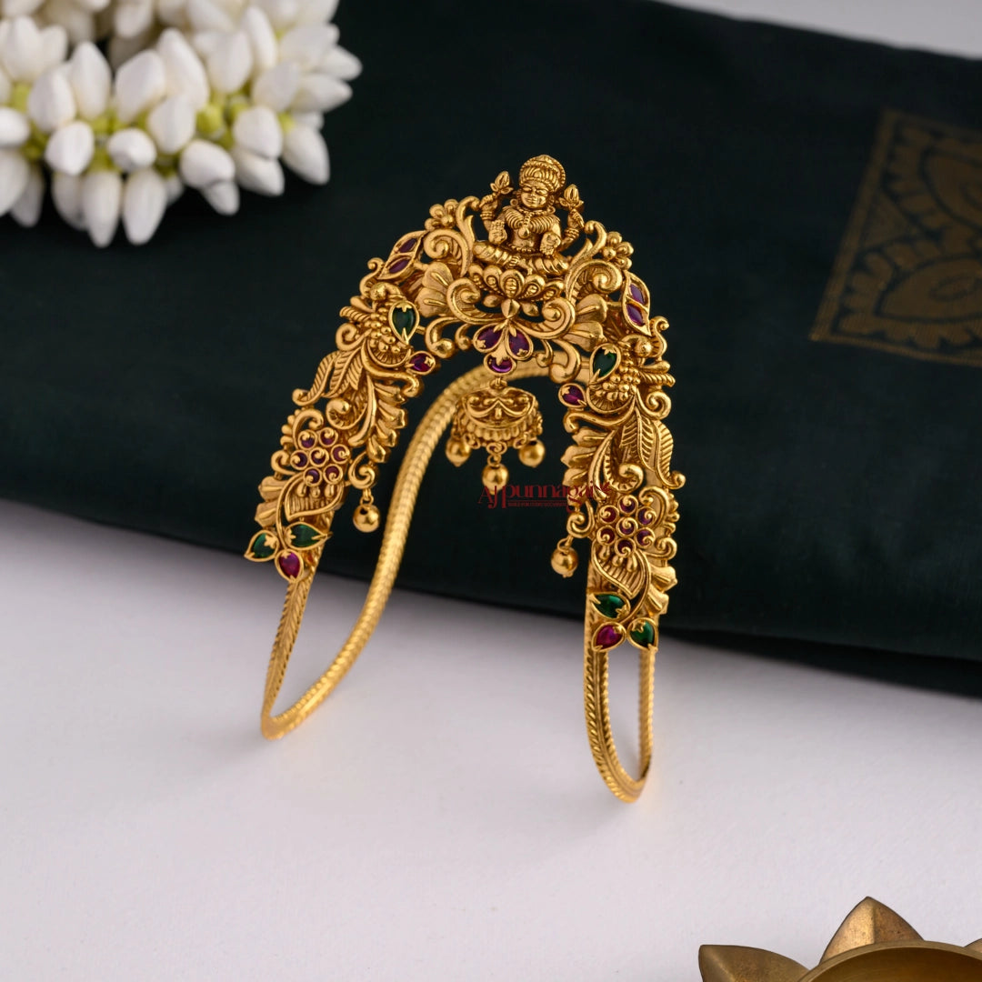 Grand Temple Lakshmi Bridal Vangi