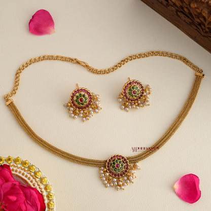 Floral Kemp Matt Necklace