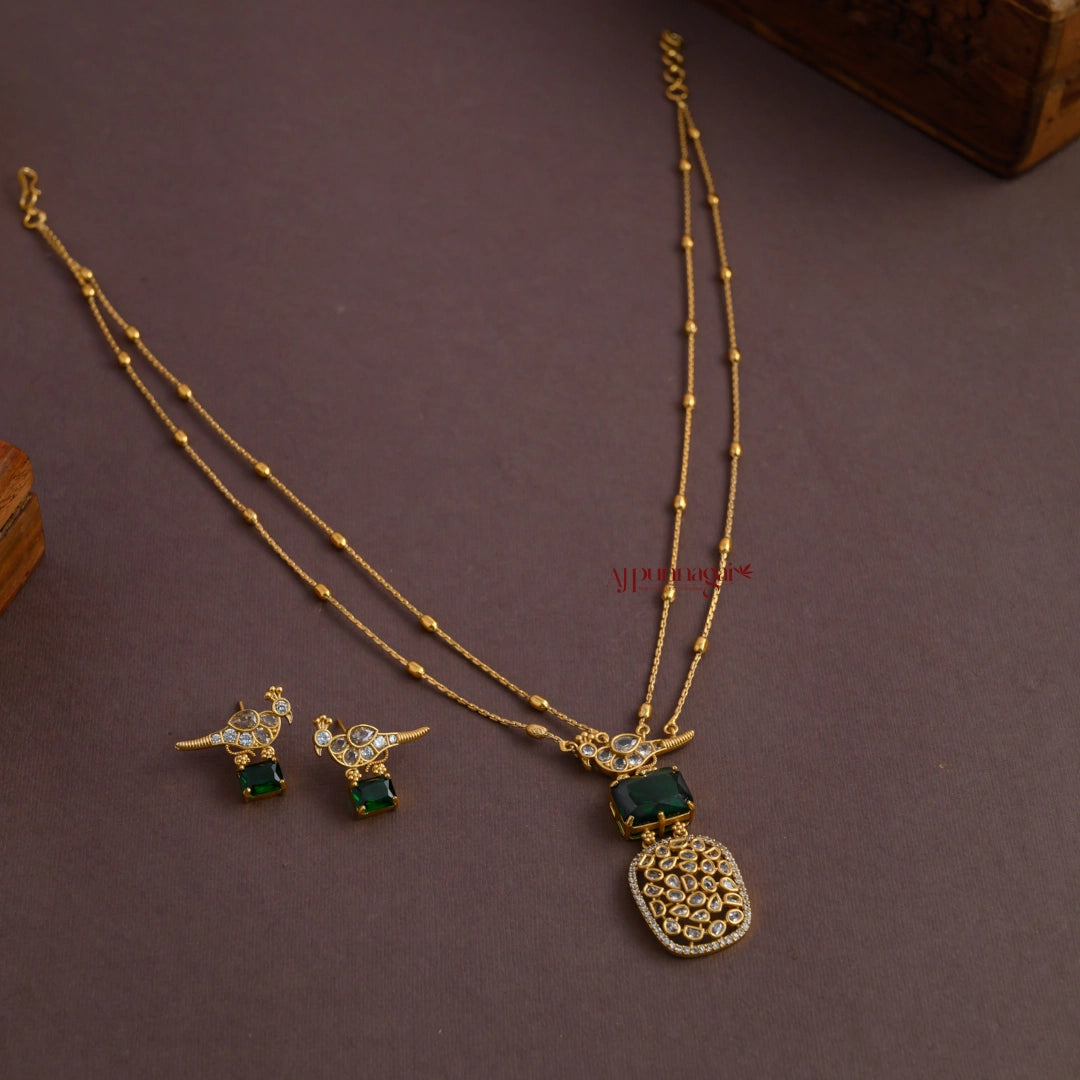 Sleek 2lined Bird Necklace - Green