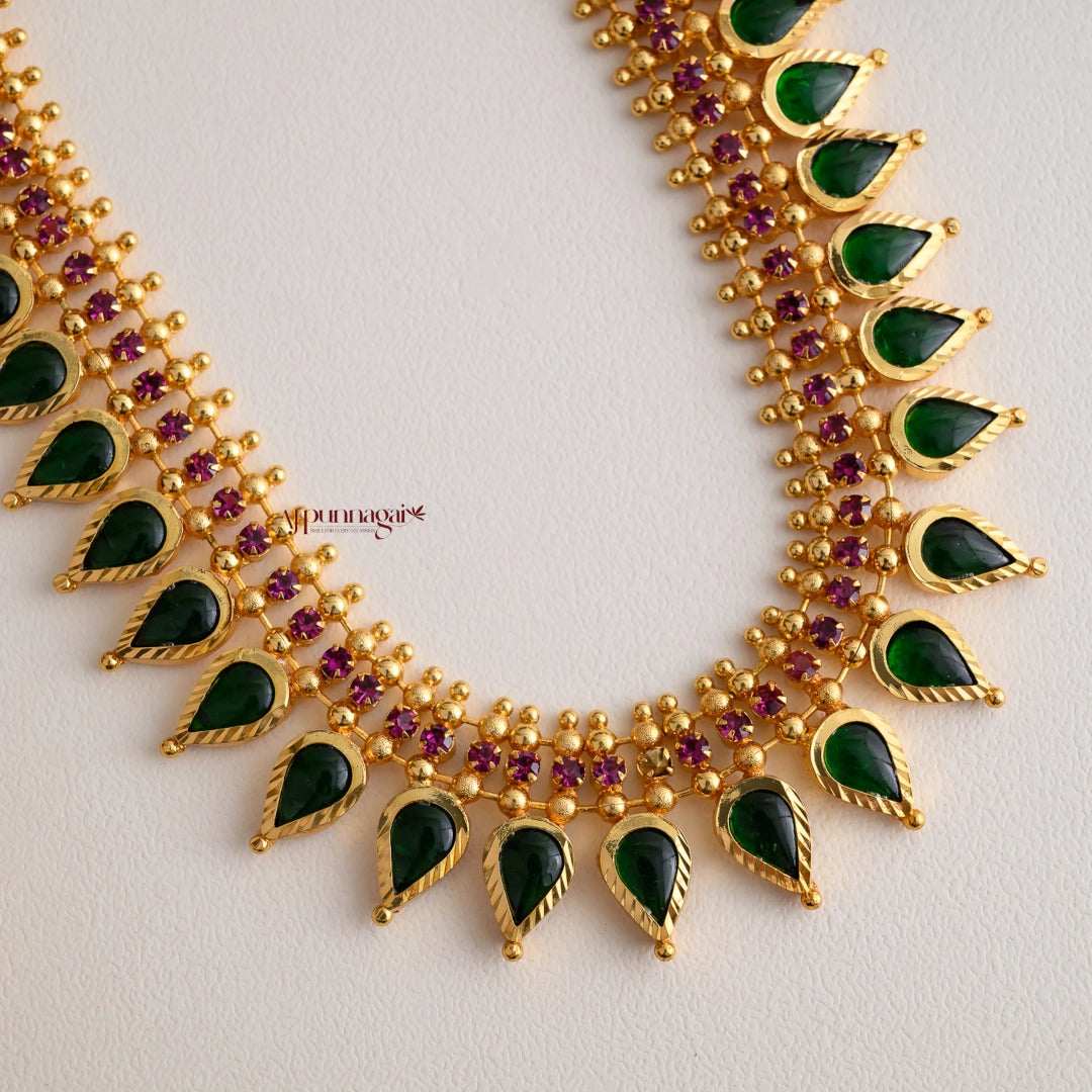 Unique Drop Shaped Palakka Necklace