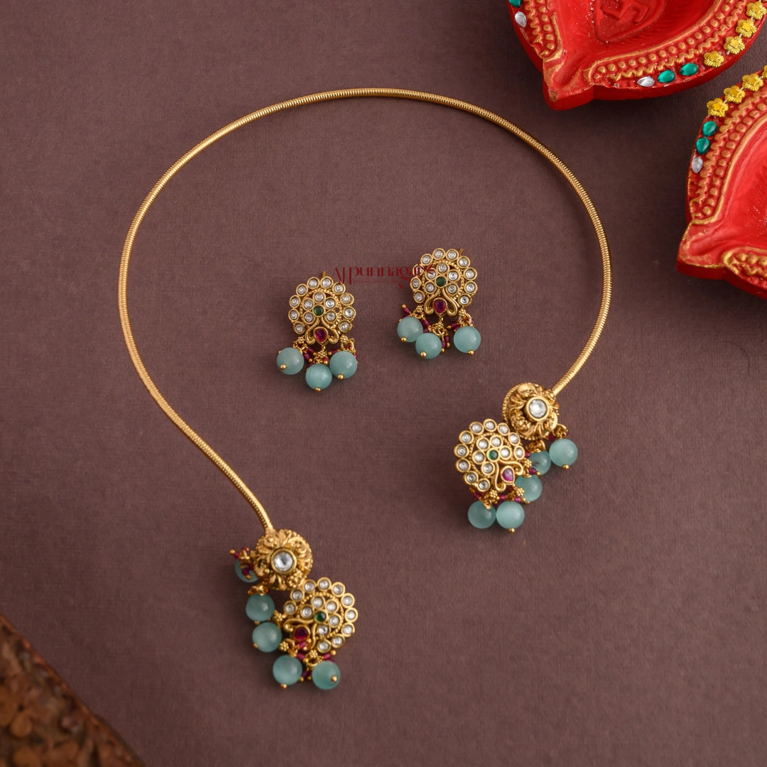 Stylish Floral Matt Hasli Necklace