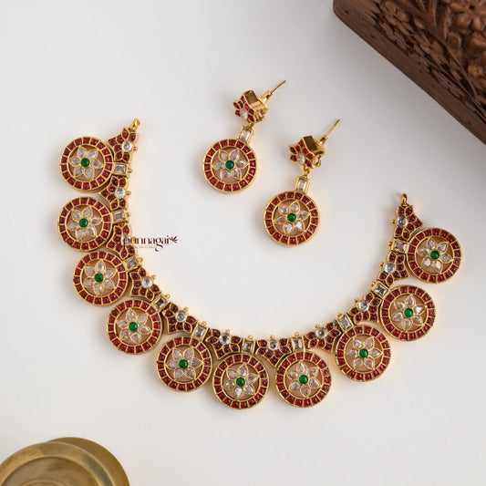 Round Coin Kemp Matte Necklace