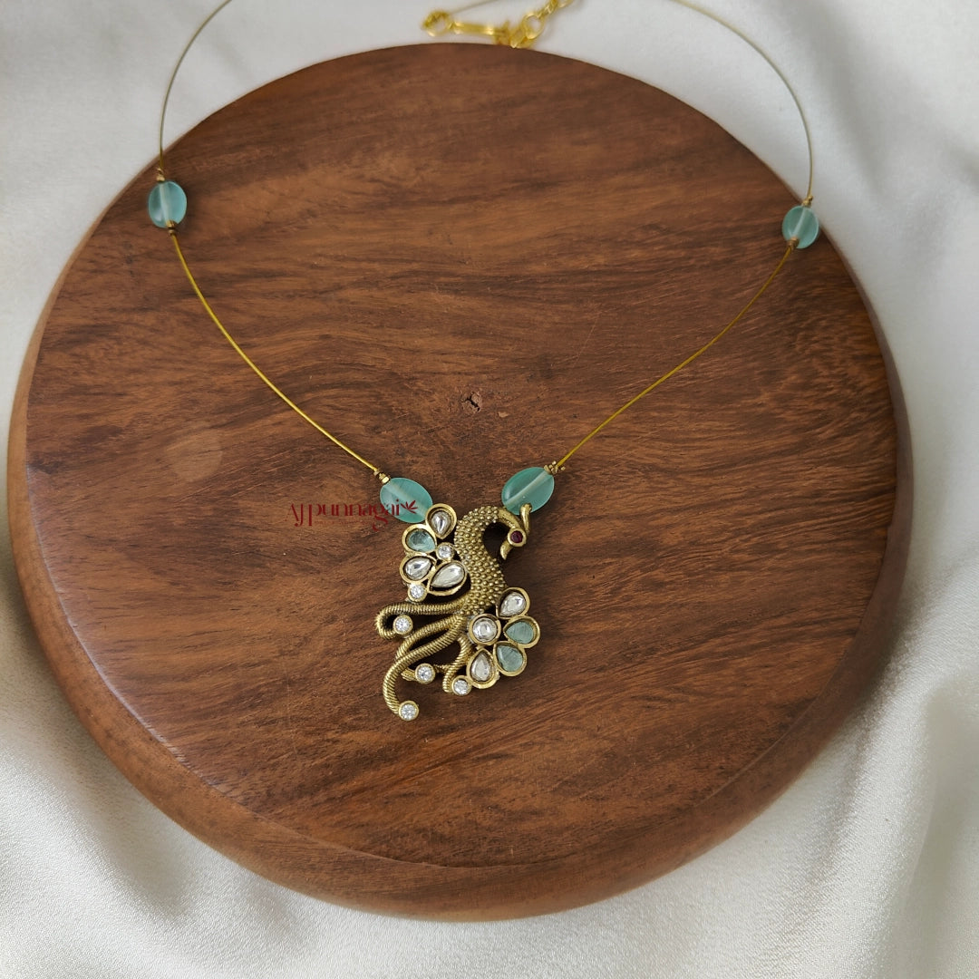 Right Peacock Victorian Invisible Necklace - Pastel Green