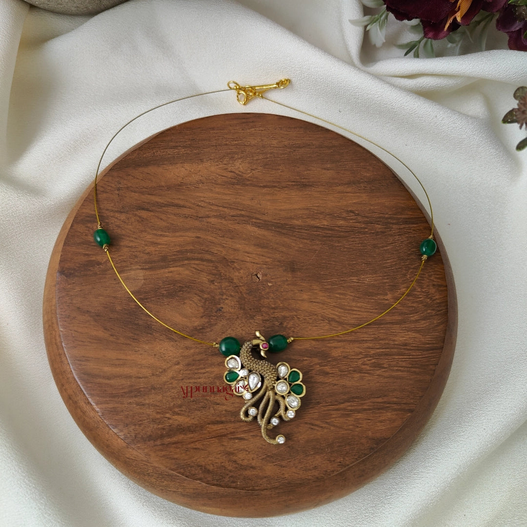 Right Peacock Victorian Invisible Necklace - Dark Green