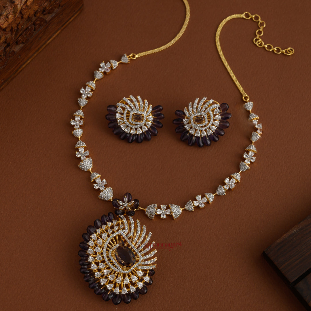 Gold Look Alike Floral Guttupusalu Necklace