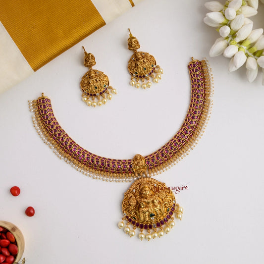 Majestic Look Kemp Lakshmi Necklace - Ruby with Green