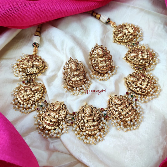 Short Lakshmi necklace with pearl
