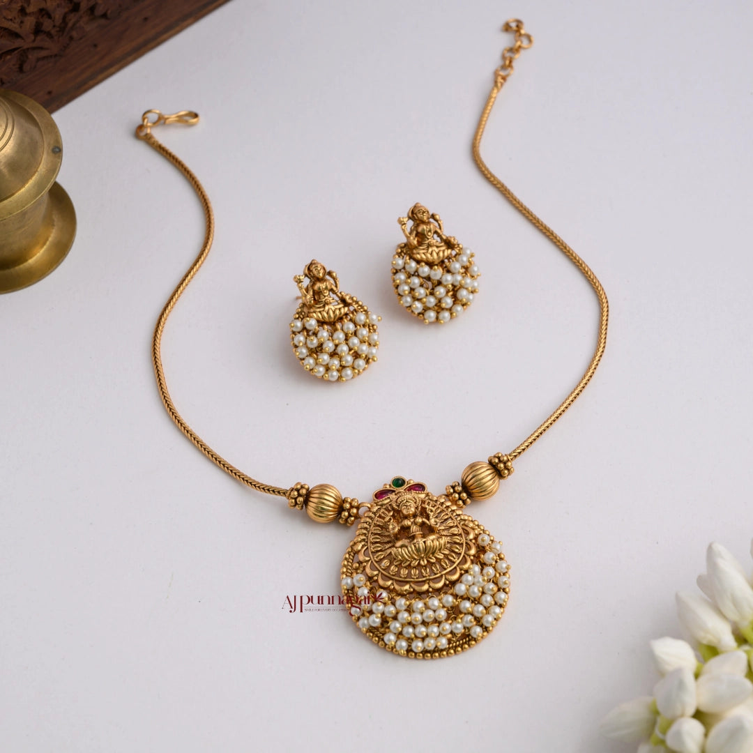 Lakshmi Pearl With Matt Necklace