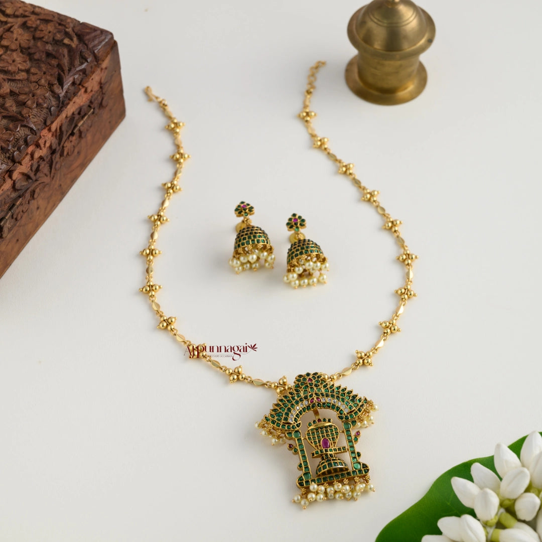 Kemp Shiva Lingam Pendant Chain - Green With Ruby