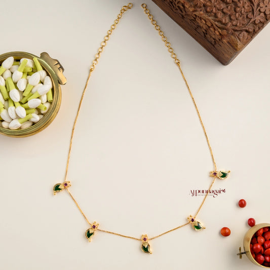 Minimalist Green Mango Palakka Necklace