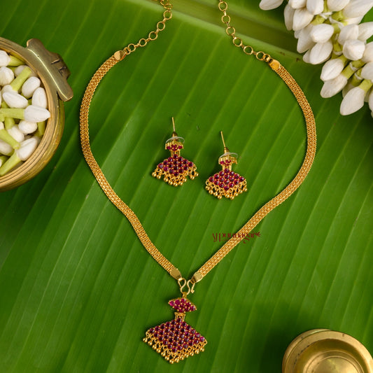Cute Gold Finish Small Pathakam Necklace - Red
