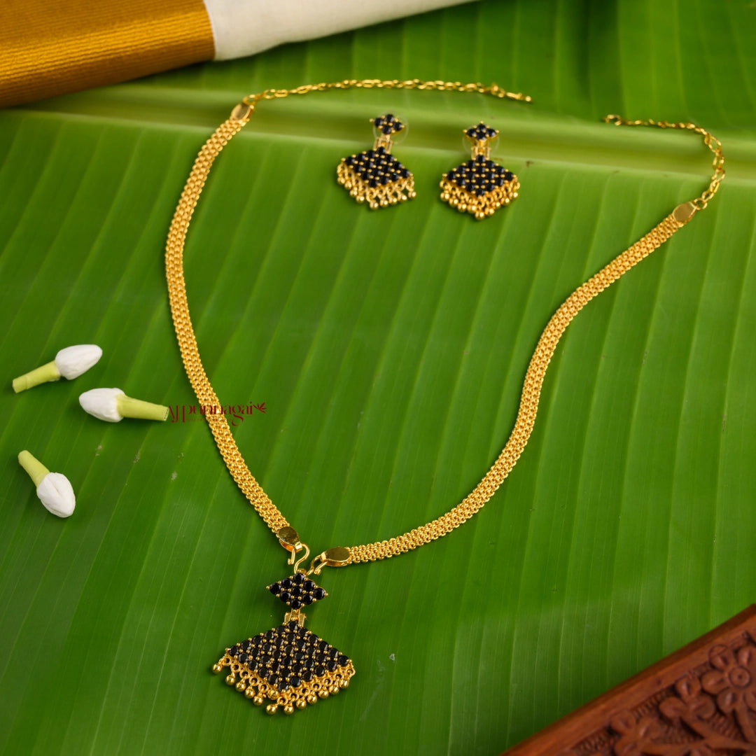 Cute Gold Finish Small Pathakam Necklace - Black
