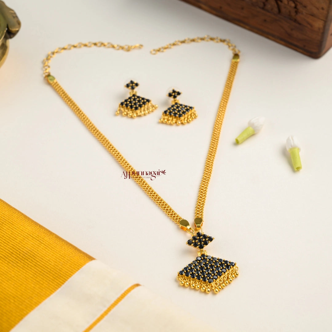 Cute Gold Finish Small Pathakam Necklace - Blue