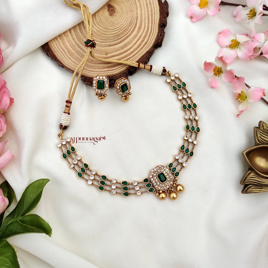 Elegant Design Green stone Necklace - Green