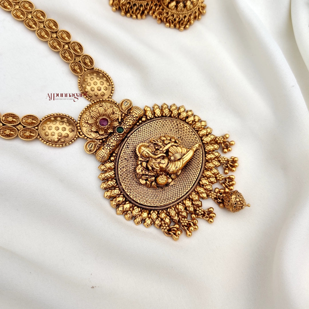 Traditional yet contemporary design Lord Ganapati Haram