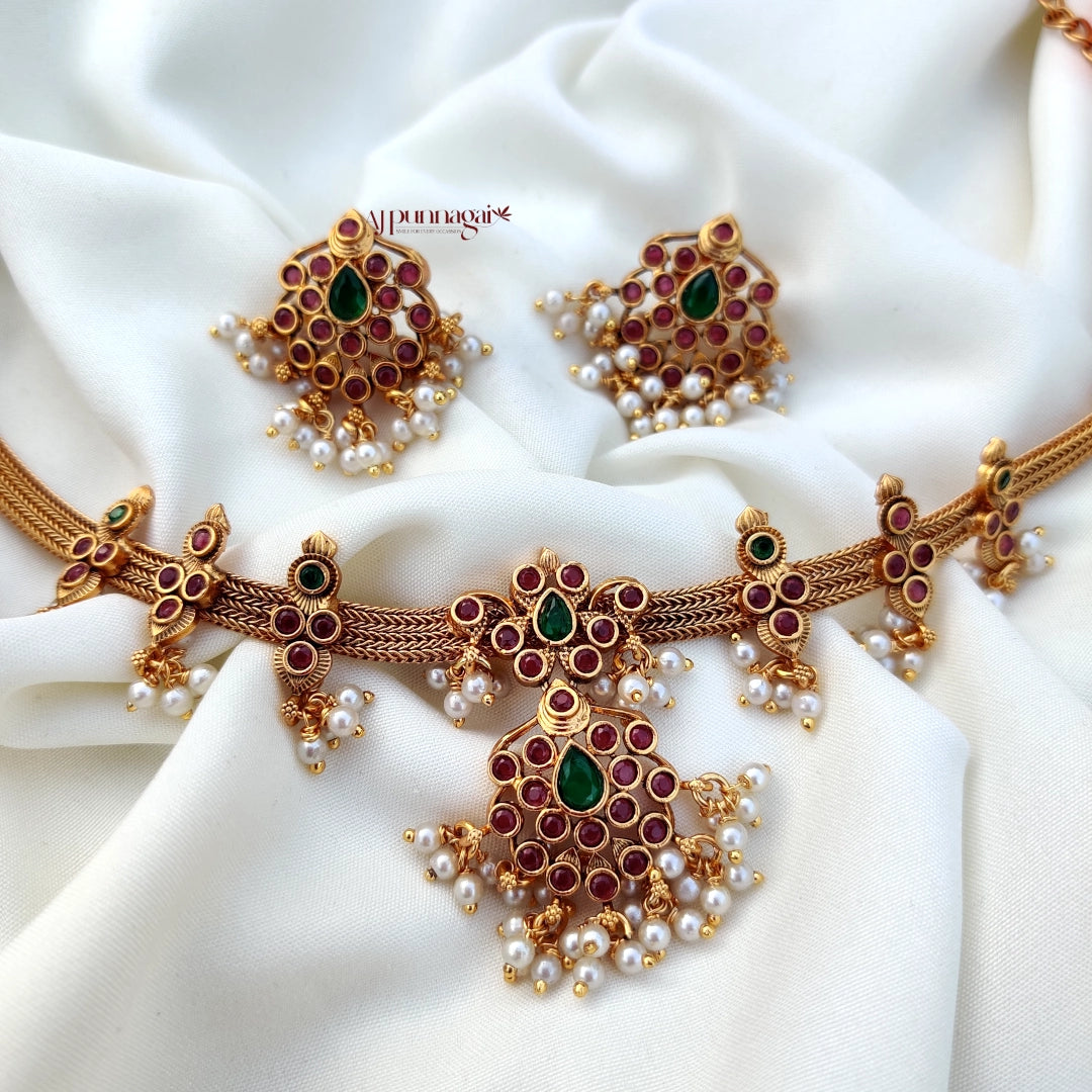 Contemporary and Traditional look Kemp stone Necklace
