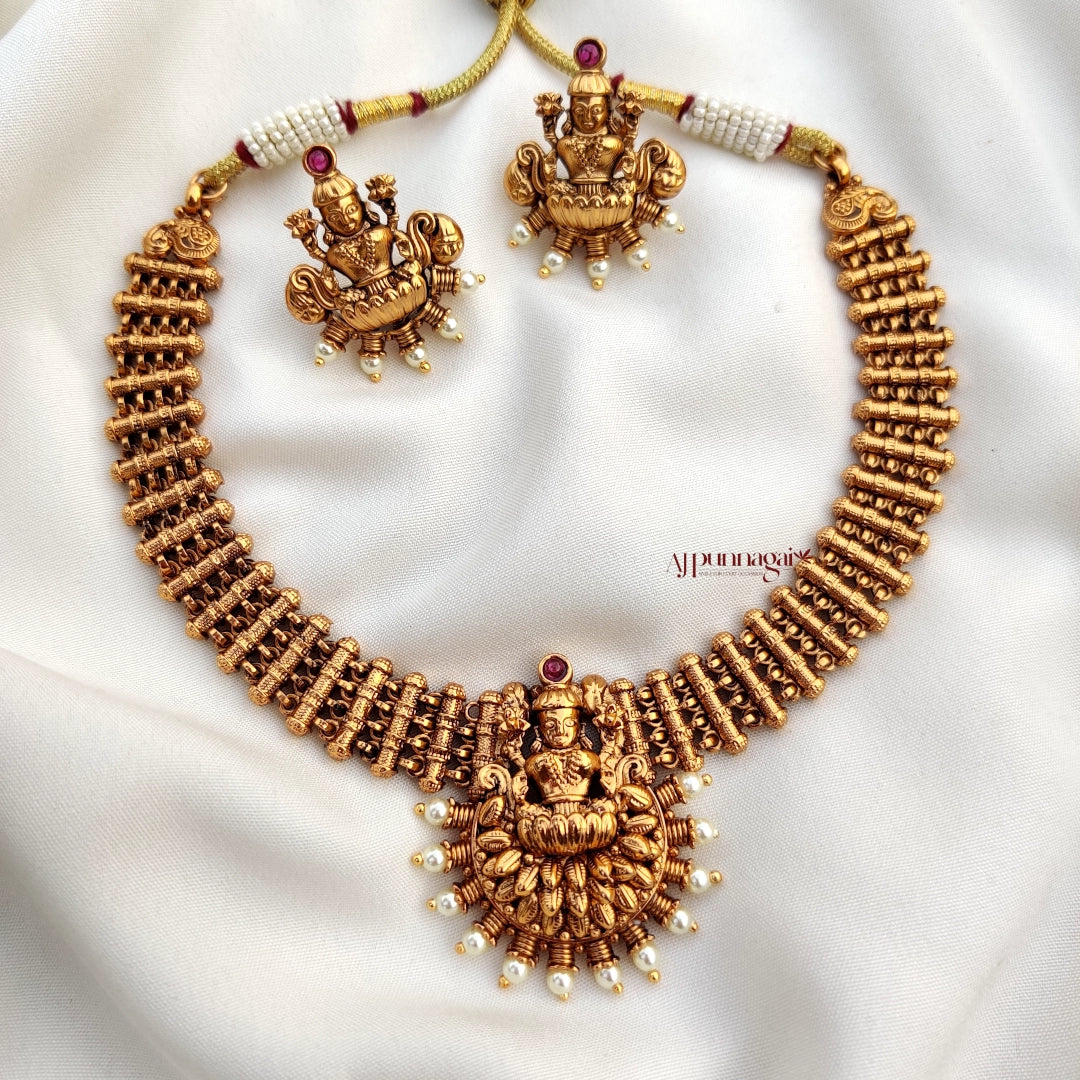 Lakshmi Short Necklace