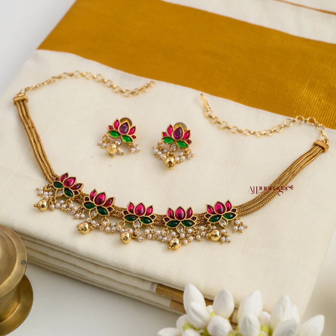 Lotus Kemp Necklace