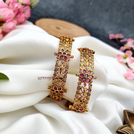 Peacock Bangle with Kemp and AD Stone