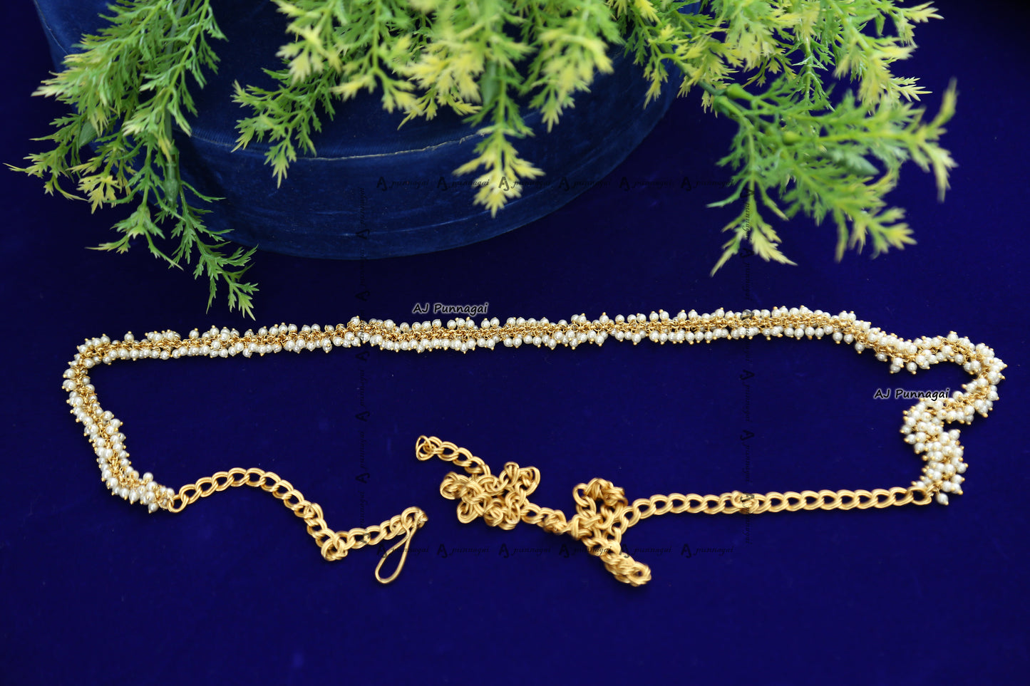 Gold look-alike Pearl hip belt