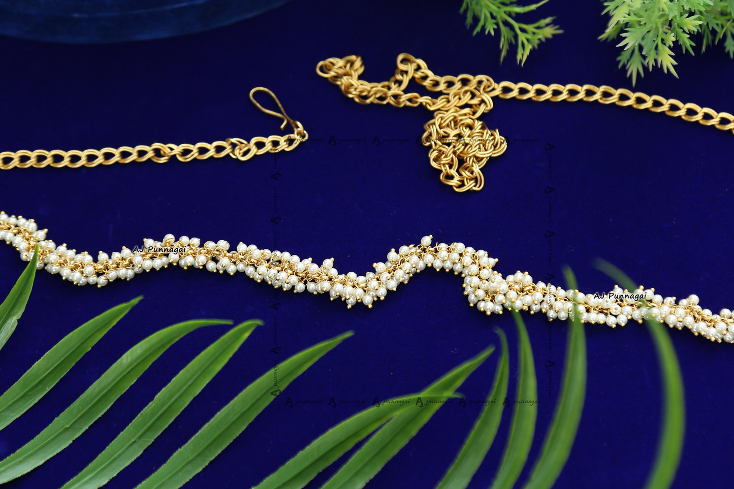 Gold look-alike Pearl hip belt