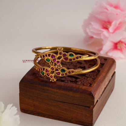 Peacock With Kemp Stone Bangle