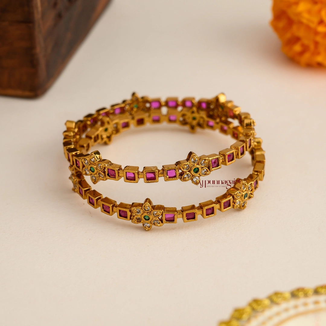 Simple Floral Kemp Matt Bangle