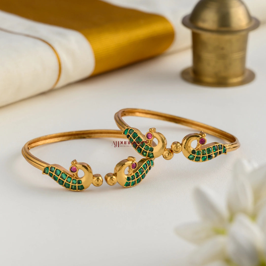 Peacock Kemp Openable Bangle - Green With Ruby