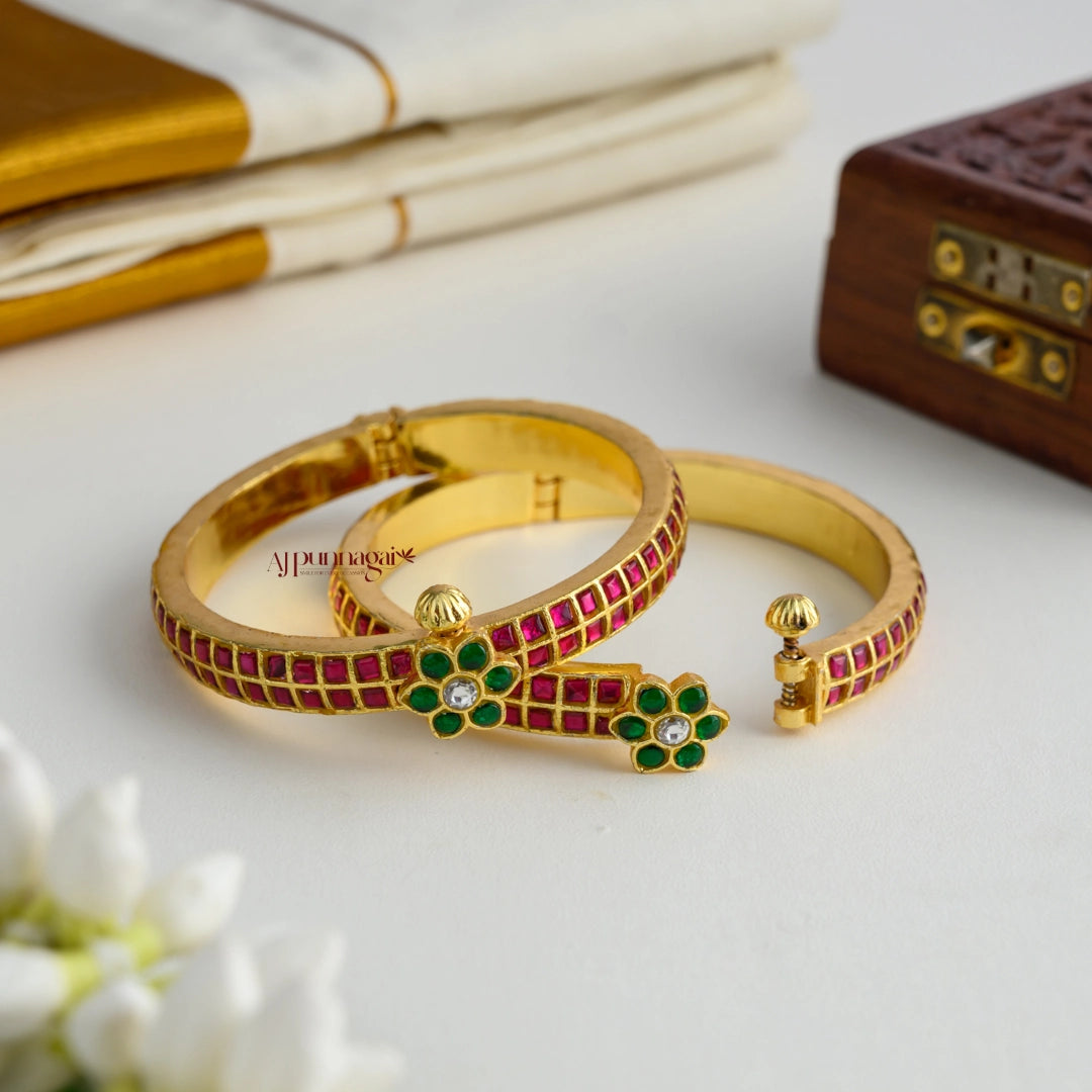Kundan Jadau Openable Bangle - Pink with Green