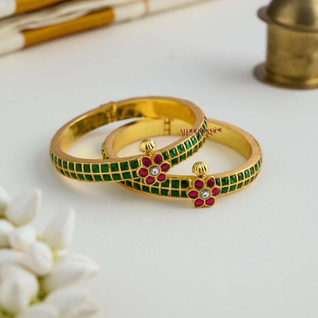 Kundan Jadau Openable Bangle - Green With Pink