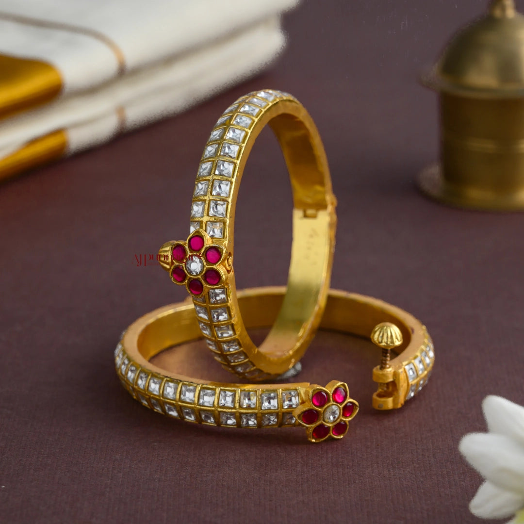 Kundan Jadau Openable Bangle - White With Pink
