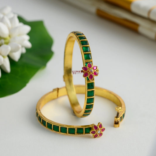 Single Line Kundan Jadau Openable Bangle - Green With Ruby