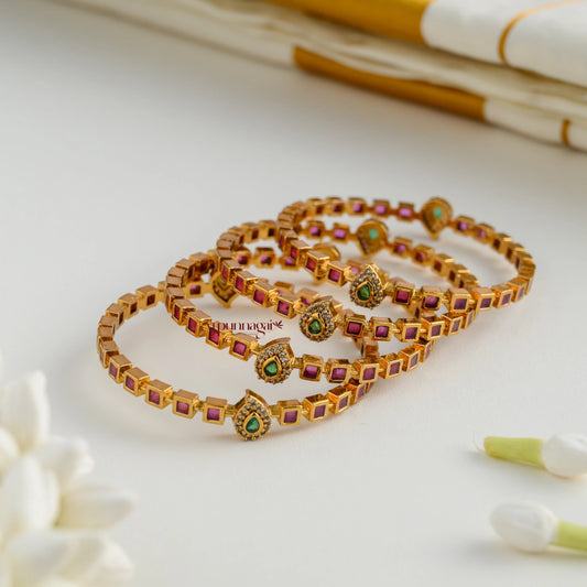 Cute Kemp Square Bangle Set of 4