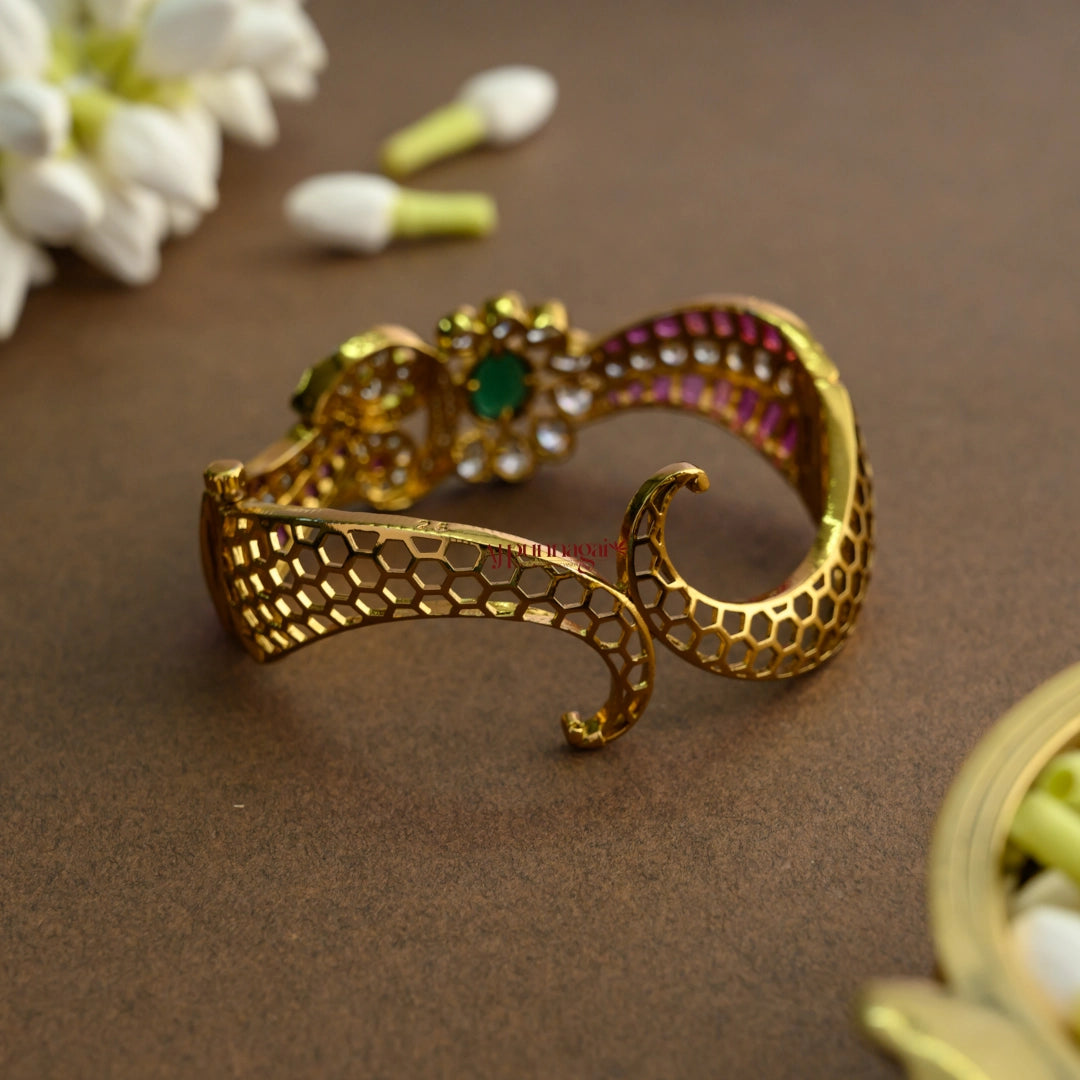 Kemp Peacock Openable Bracelet
