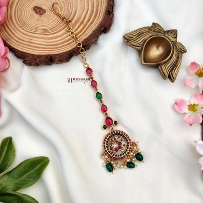 Fashionable design Kemp stone Maang Tikka - Multi