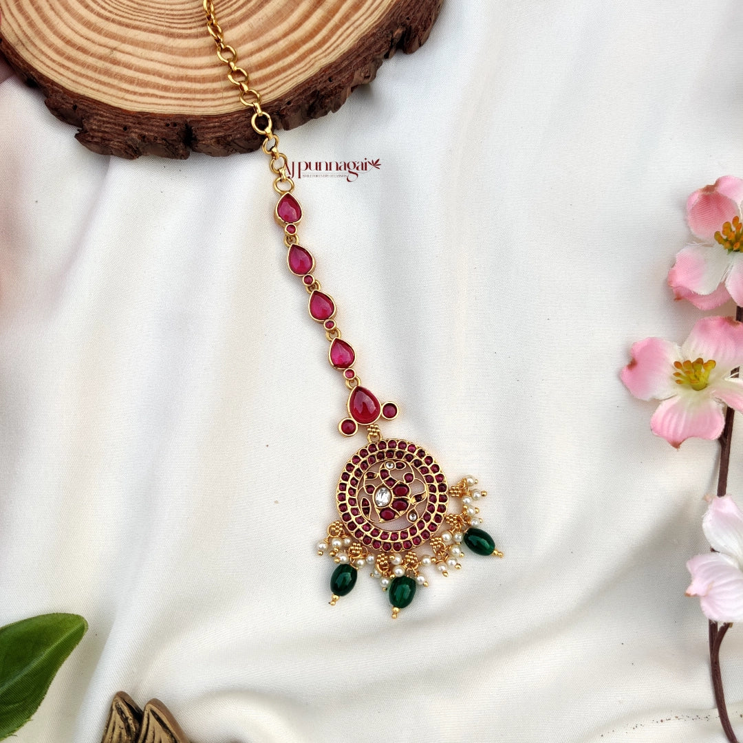 Fashionable design Kemp stone Maang Tikka - Ruby