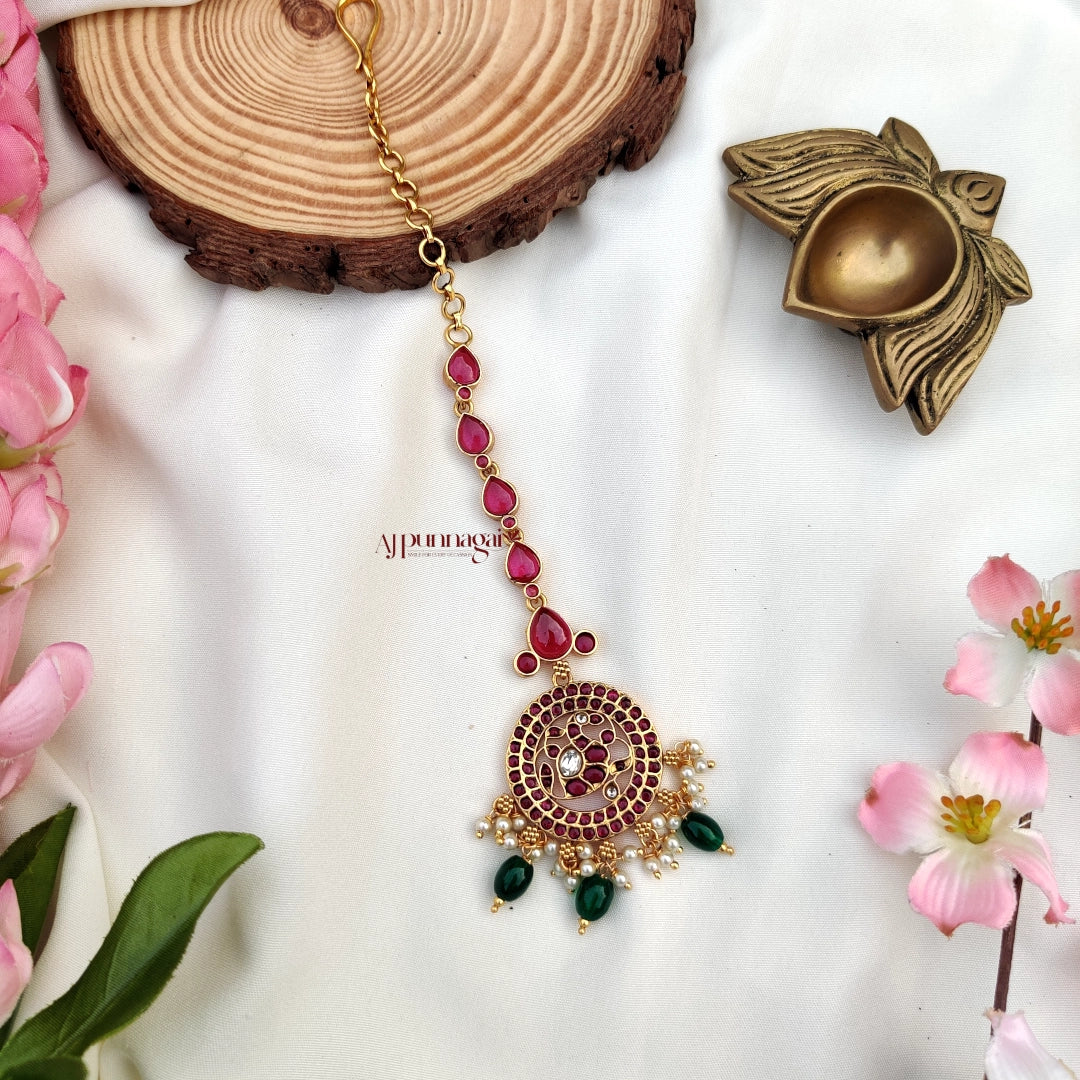 Fashionable design Kemp stone Maang Tikka - Ruby