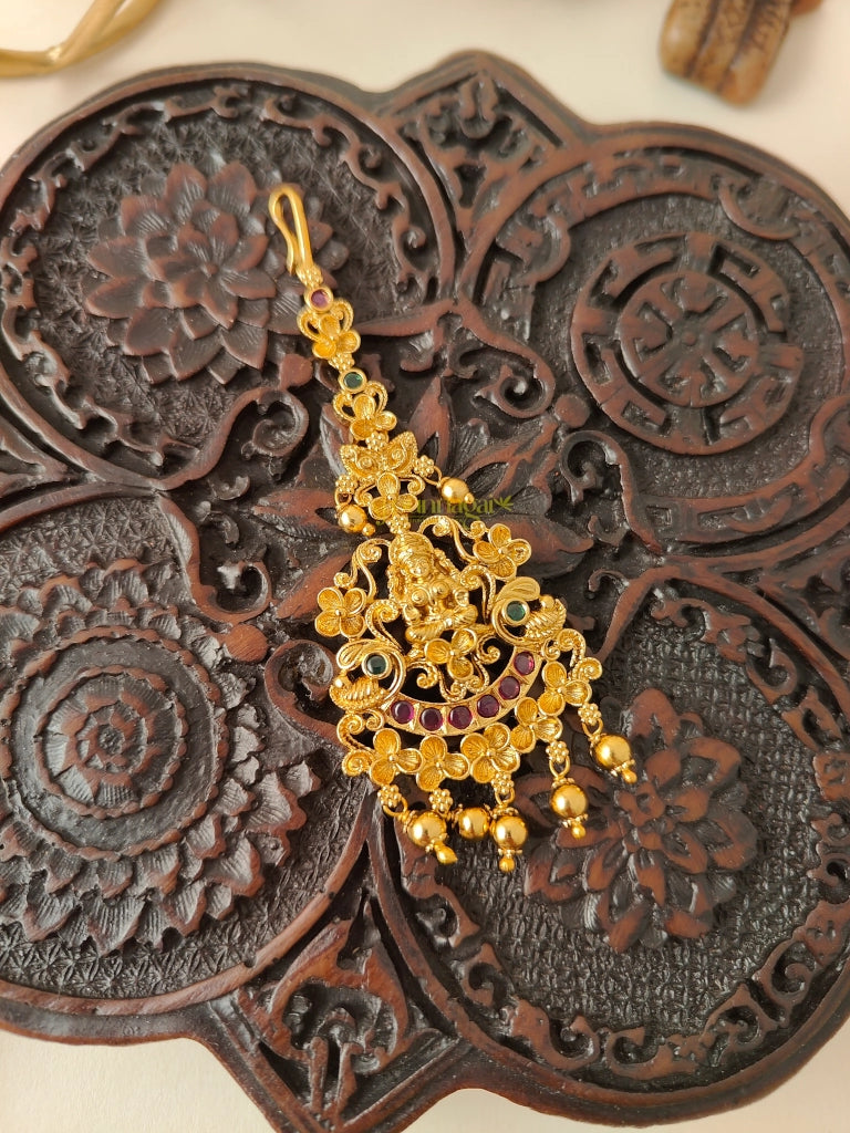Minimalist Gold Bead With Lakshmi Chutti