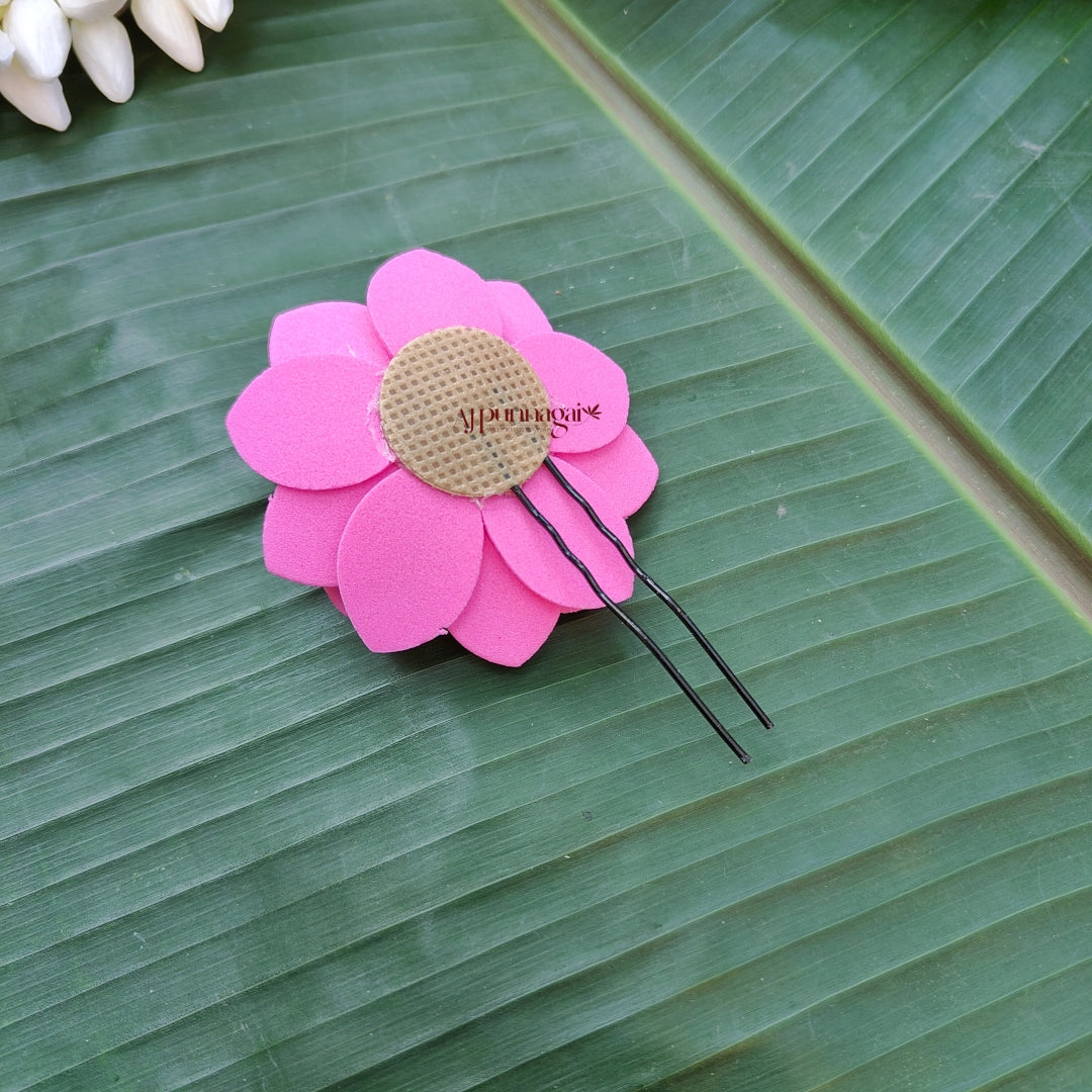 Realistic Look Foamiram Lotus U Pin