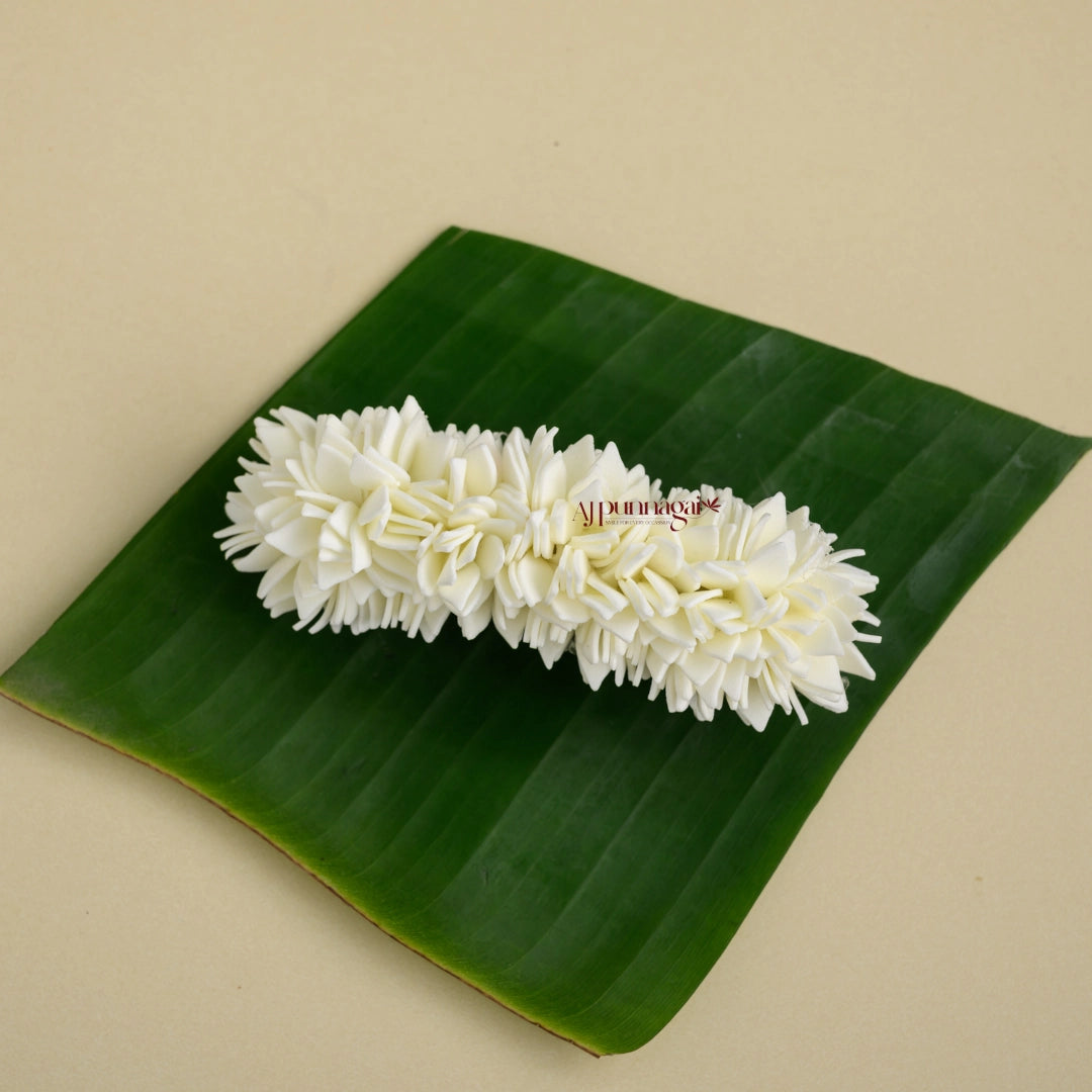 Realistic Look Pichi Poo Foamiran Centre Clip