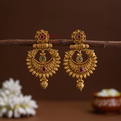Royal Look Earring - Multi