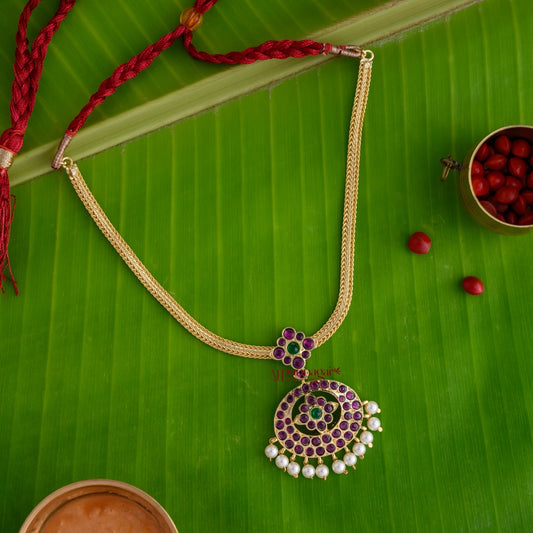 Simple Precious Kemp Necklace