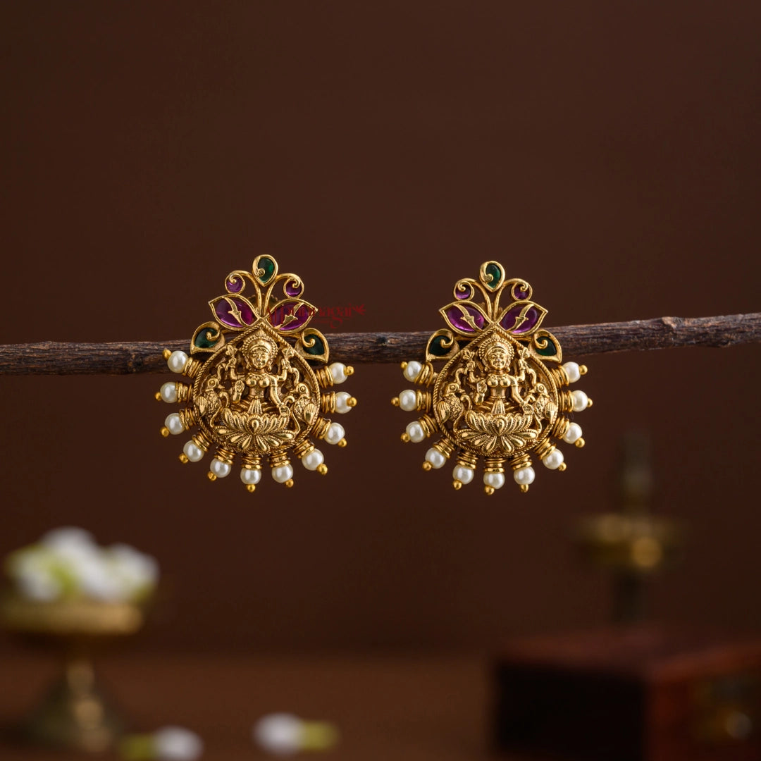 Elegant Lakshmi Kemp Earring