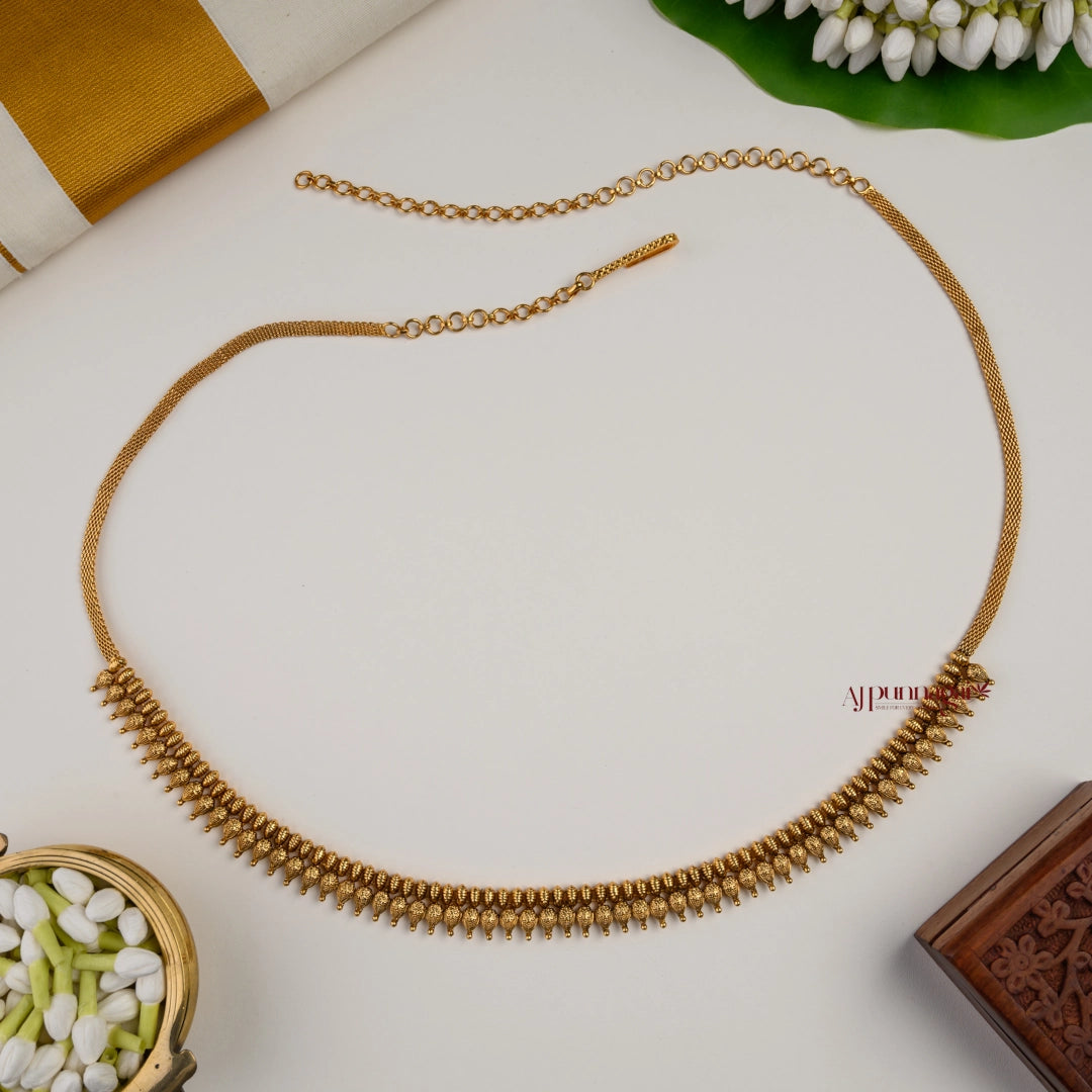 Classy Gold Look Alike Non Idol Hip Chain