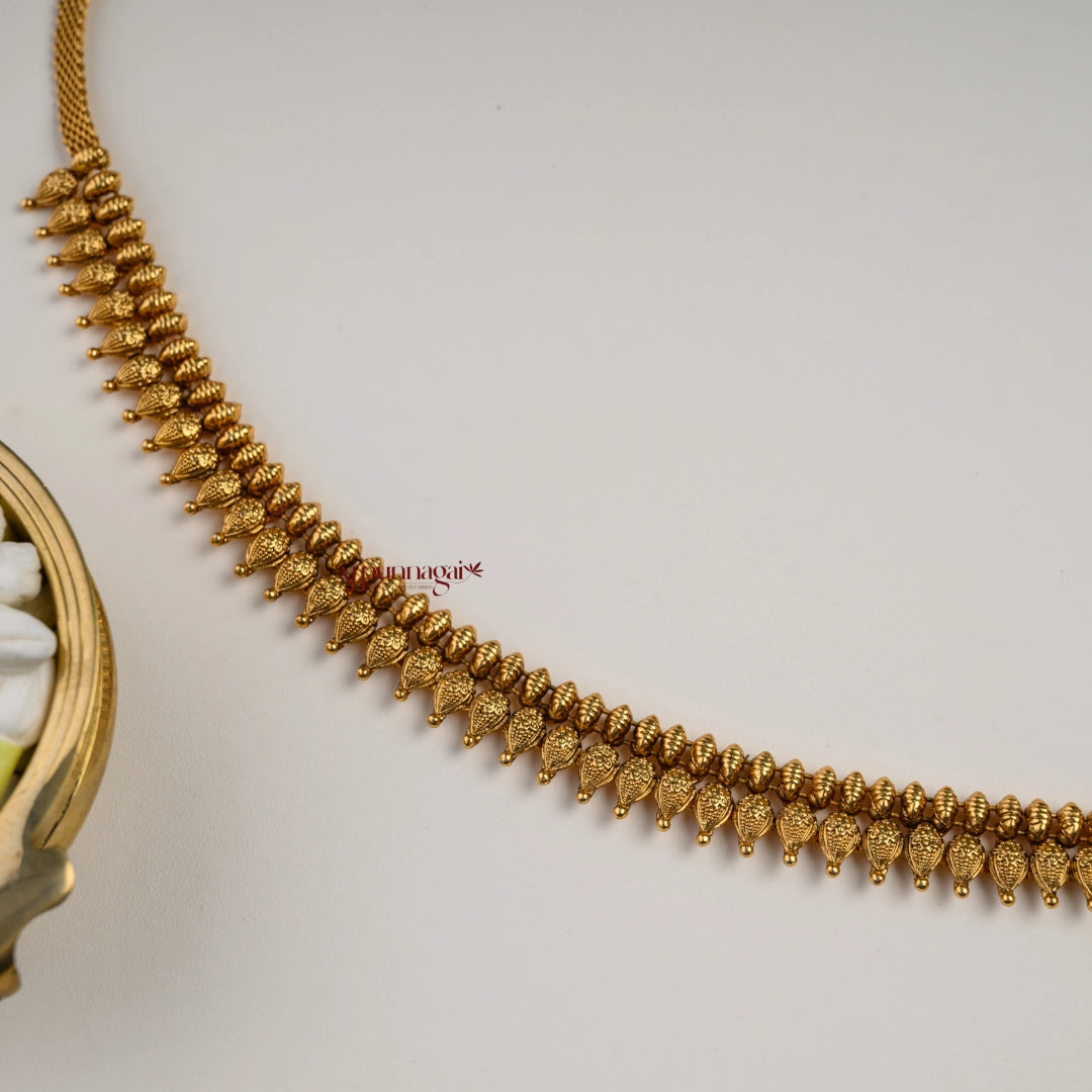 Classy Gold Look Alike Non Idol Hip Chain