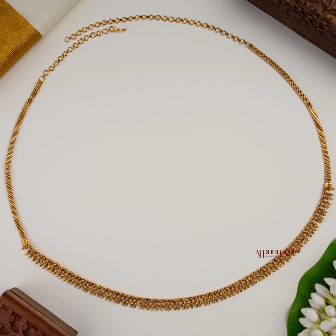 Non Idol Fine Crafted Gold Look Alike Hip Chain