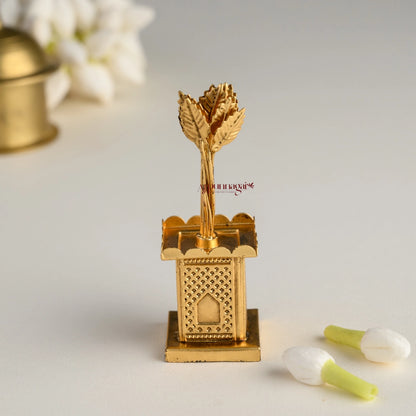 Tulsi Maadam Return Gift 