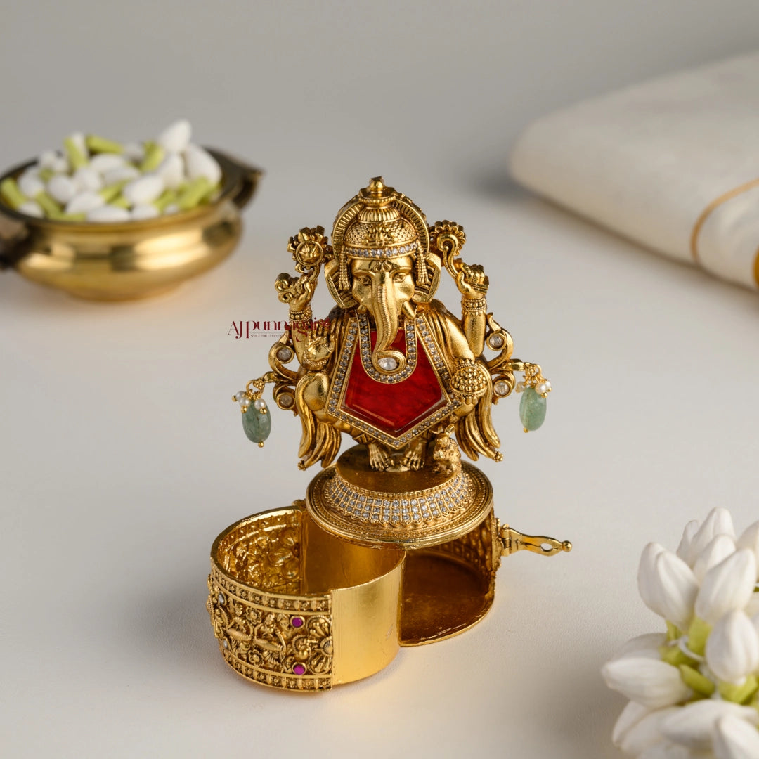 Royal Look Ganesha Kumkum Box - Red